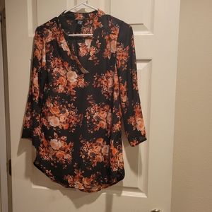Black floral top